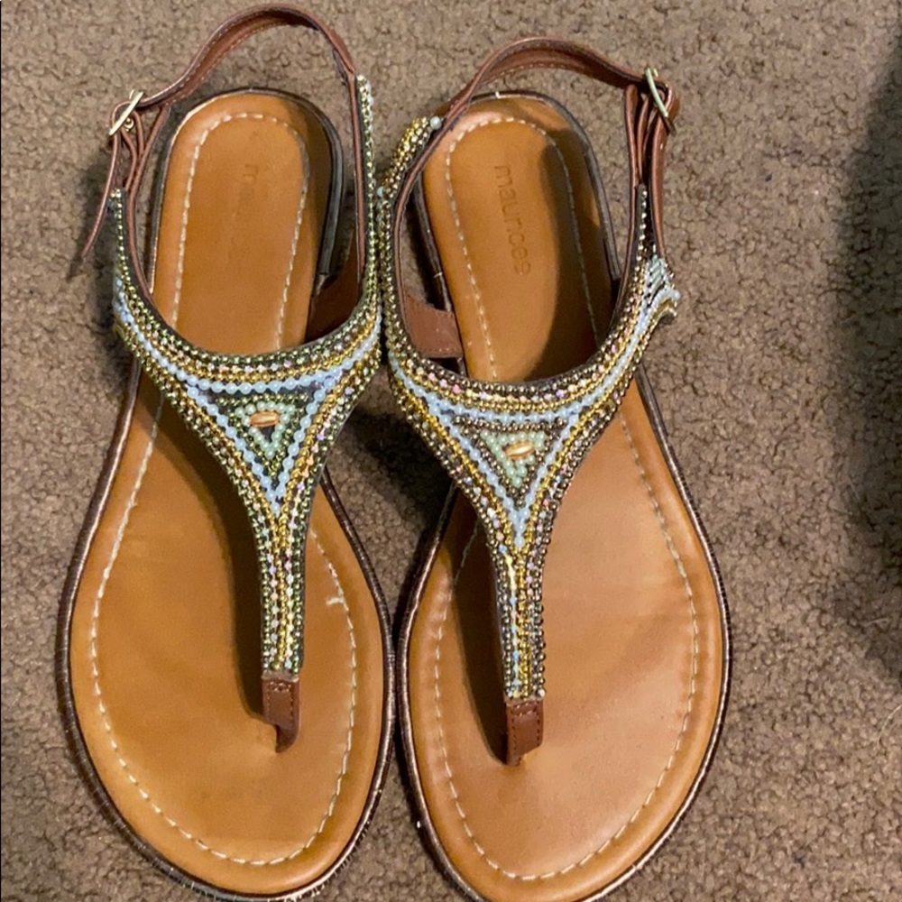 Maurice’s Bedazzled Thong Sandals Size 8